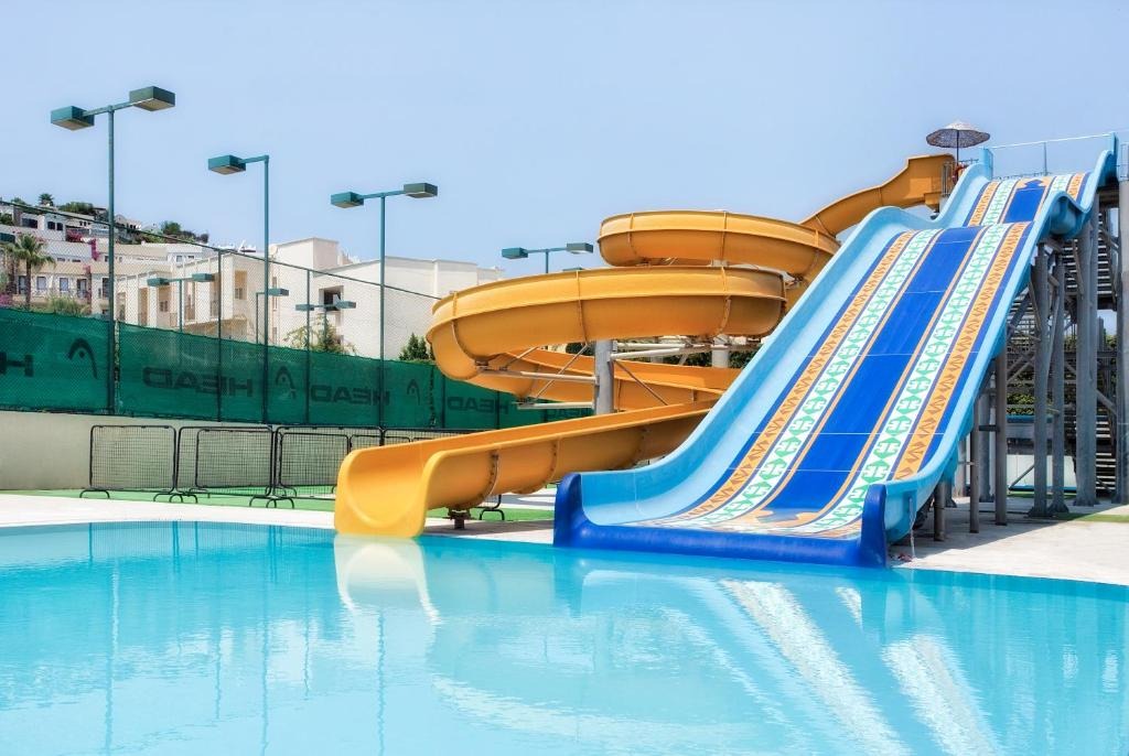 هتل سلکتوم کالرز بدروم